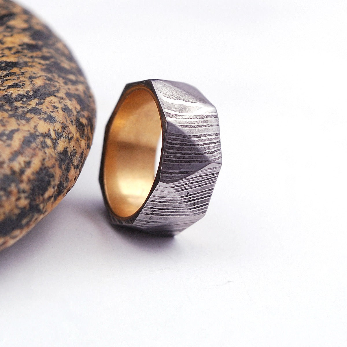 Damascus Steel Ring with Brass inlay Band Handmade Damascus Ring Men Wedding Ring Men Engagement Ring Men Band Twist Damascus Steel Ring